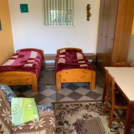Boss 2000 Uslugi Hotelarskie *
